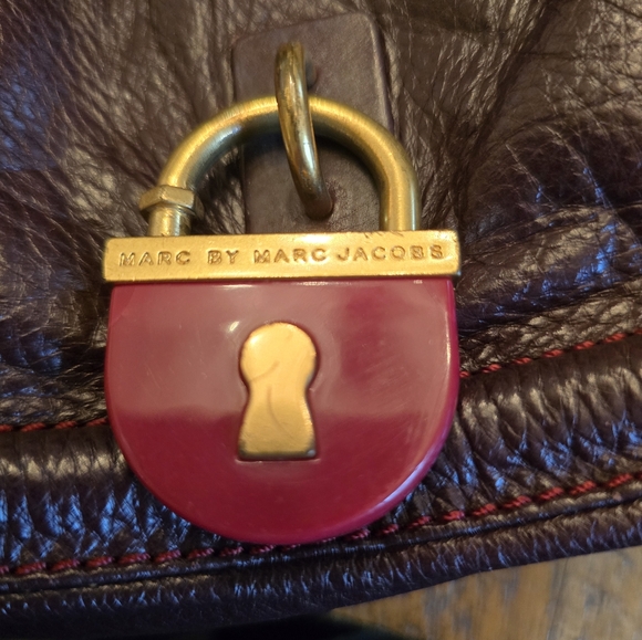 Marc By Marc Jacobs Bombay Hobo Bag Plum Padlock - Picture 6 of 13